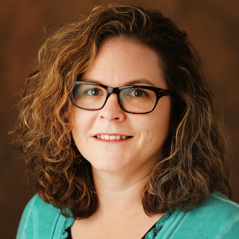 Martha Dudek headshot