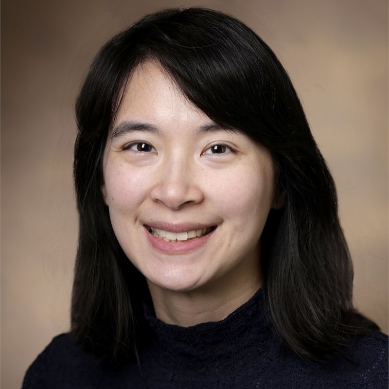 Dr. Sarah Tran headshot
